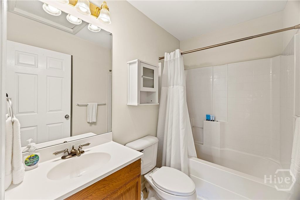 Image 35 of property listing at 409 E Park Avenue, Savannah, GA 31401