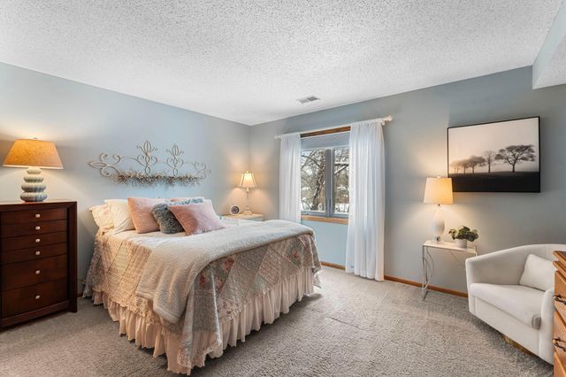 20 Windsor Lane 304A, New Brighton, MN 55112