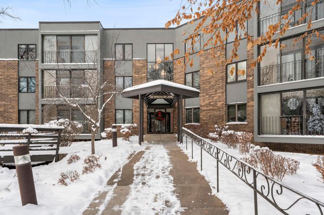 20 Windsor Lane 304A, New Brighton, MN 55112