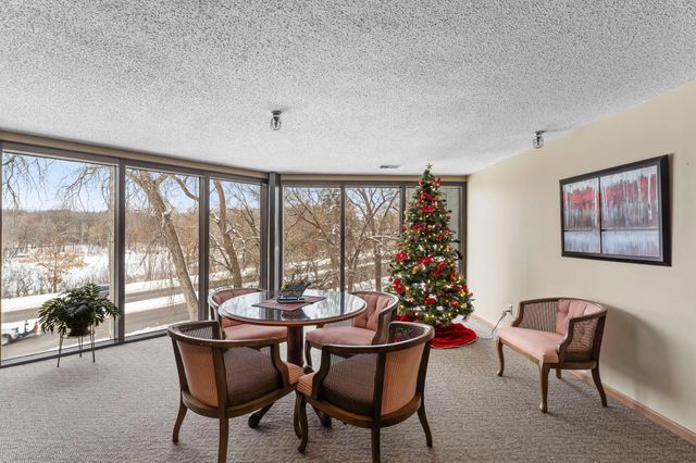 20 Windsor Lane 304A, New Brighton, MN 55112