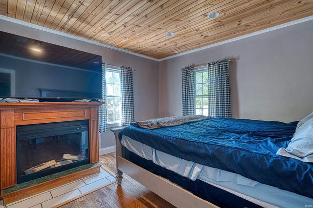 613 N First Street, Boonville, IN 47601