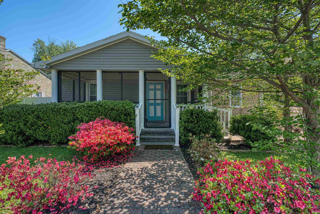 613 N First Street, Boonville, IN 47601