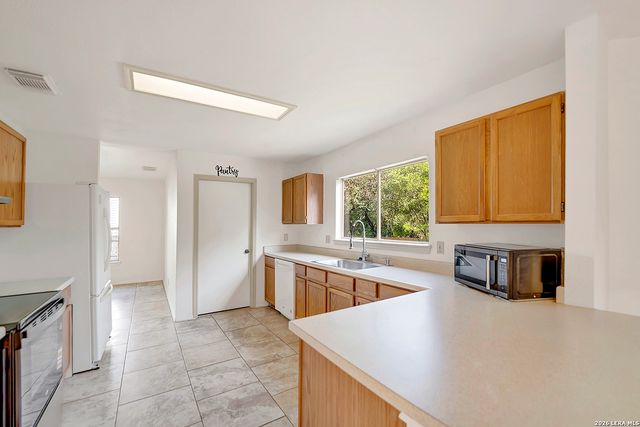 6859 Crested Quail, San Antonio, TX 78250