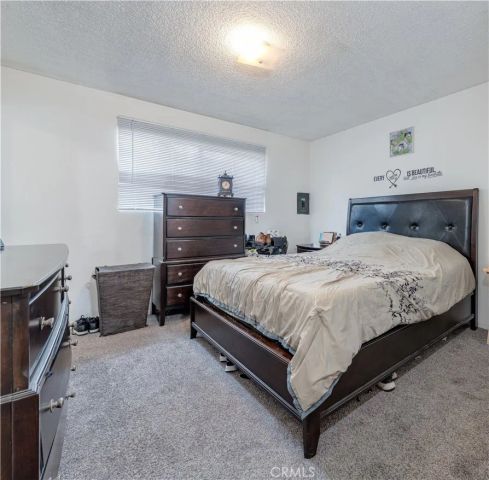 10921 Walnut, Los Alamitos, CA 90720