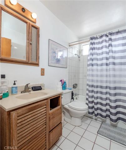 10921 Walnut, Los Alamitos, CA 90720