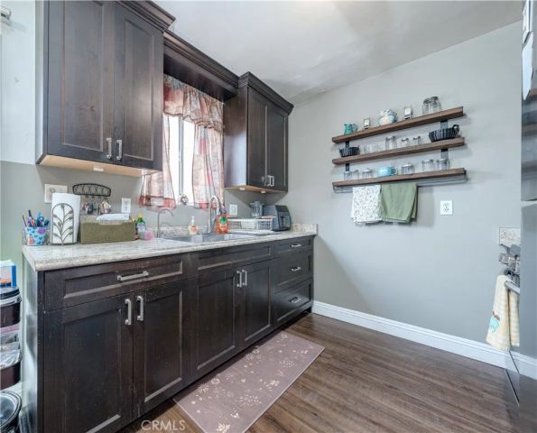 10921 Walnut, Los Alamitos, CA 90720