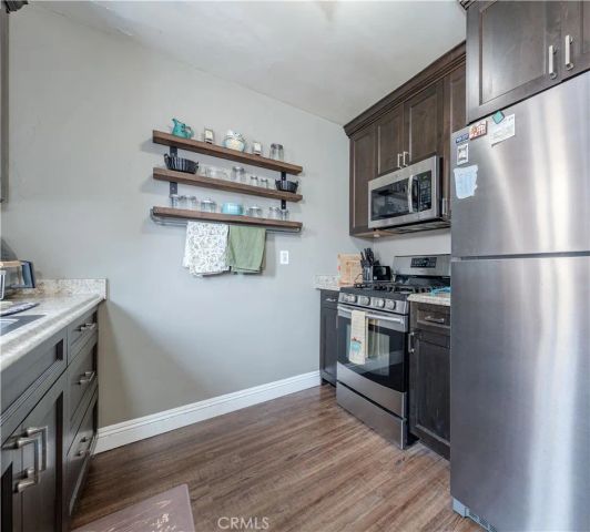 10921 Walnut, Los Alamitos, CA 90720