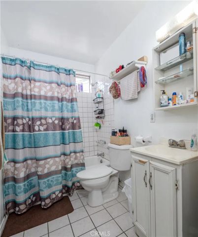 10921 Walnut, Los Alamitos, CA 90720