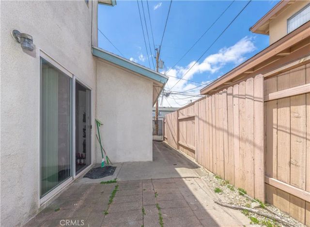 10921 Walnut, Los Alamitos, CA 90720