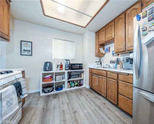 10921 Walnut, Los Alamitos, CA 90720
