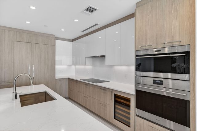 153 N Seabreeze Boulevard 901-s, Fort Lauderdale, FL 33304