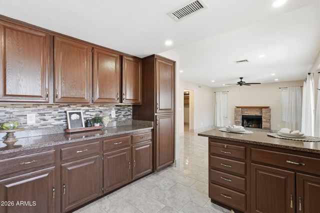 7888 W WINDSOR Boulevard, Glendale, AZ 85303