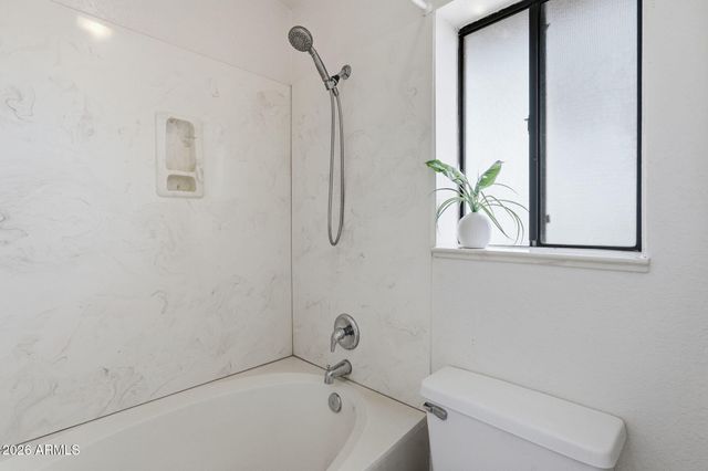 7888 W WINDSOR Boulevard, Glendale, AZ 85303