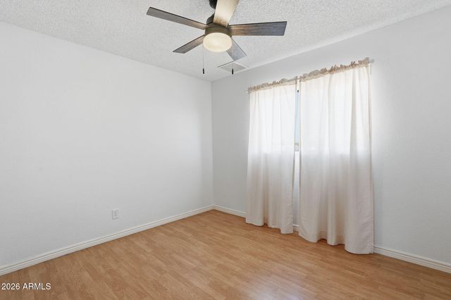 7888 W WINDSOR Boulevard, Glendale, AZ 85303