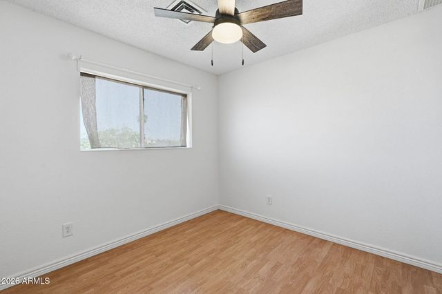 7888 W WINDSOR Boulevard, Glendale, AZ 85303