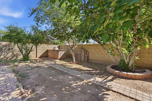 7888 W WINDSOR Boulevard, Glendale, AZ 85303