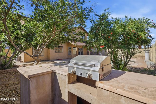 7888 W WINDSOR Boulevard, Glendale, AZ 85303