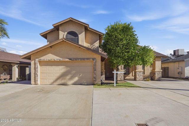 7888 W WINDSOR Boulevard, Glendale, AZ 85303