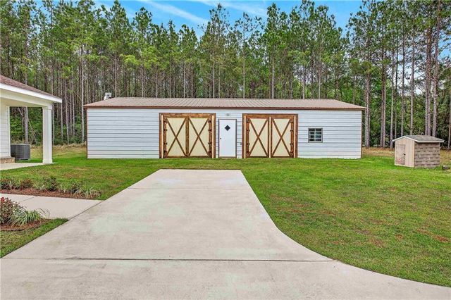 30757 Brady Road, Robertsdale, AL 36567