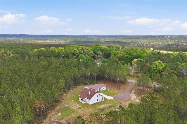 30757 Brady Road, Robertsdale, AL 36567