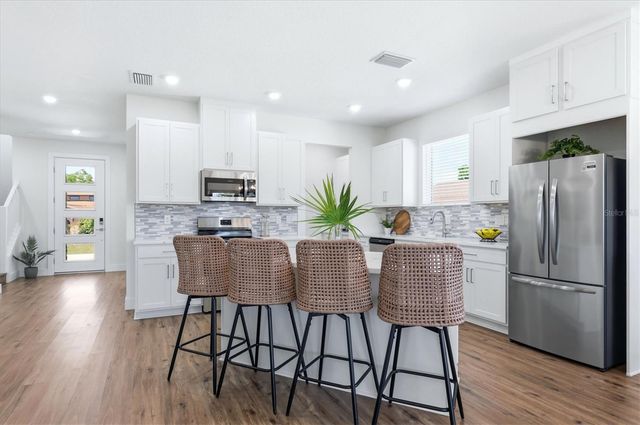 12387 MINOT AVENUE, Port Charlotte, FL 33981