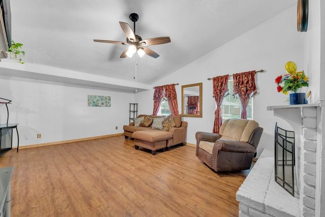5013 Shannon Drive, The Colony, TX 75056