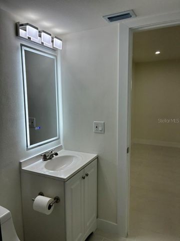 5999 VILLAGE CIRCLE 990, Orlando, FL 32822