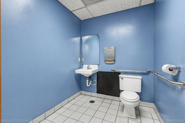 22976 Outer Drive, Dearborn, MI 48124