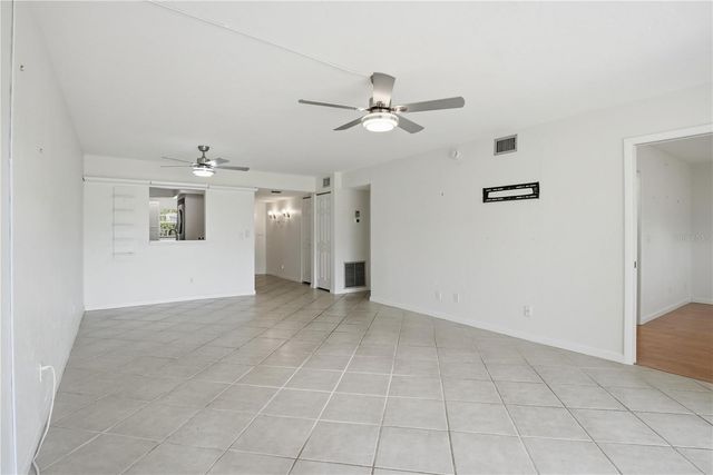 7860 PALM AIRE LANE 103, Sarasota, FL 34243