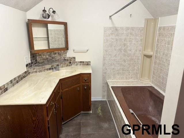 531 Park Avenue, Omaha, NE 68105