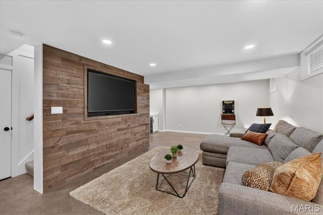 347 Oak Park Village Drive, Wildwood, MO 63040