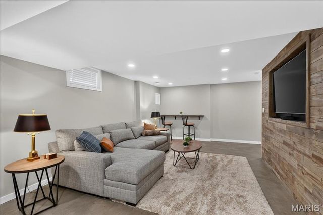 347 Oak Park Village Drive, Wildwood, MO 63040