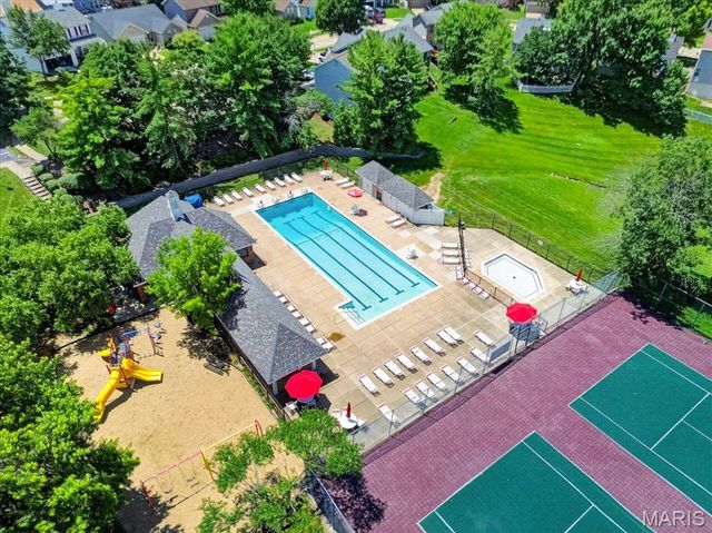 347 Oak Park Village Drive, Wildwood, MO 63040