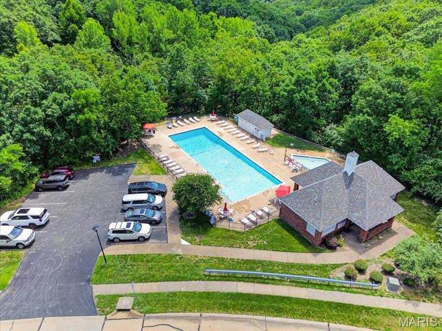 347 Oak Park Village Drive, Wildwood, MO 63040