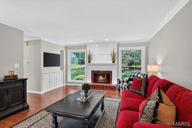 347 Oak Park Village Drive, Wildwood, MO 63040