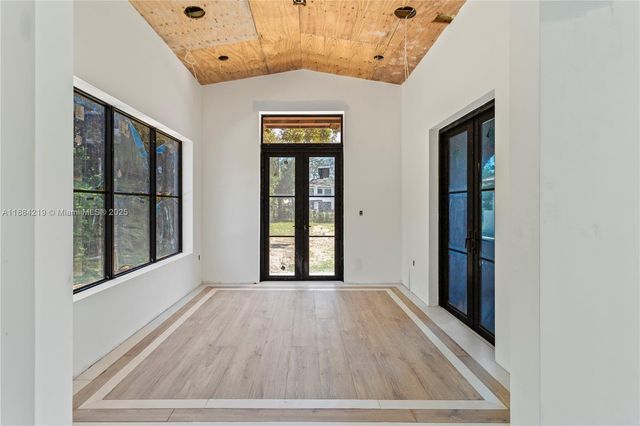 6460 SW 94th St, Pinecrest, FL 33156