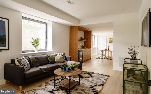 618 W KINGSLEY ST, Philadelphia, PA 19144