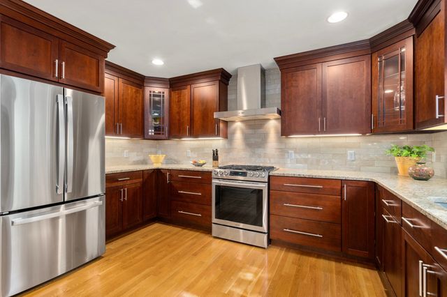 578 Randolph Ave, Milton, MA 02186