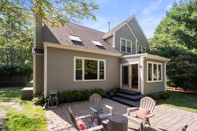 578 Randolph Ave, Milton, MA 02186