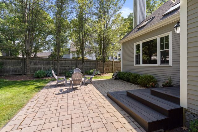 578 Randolph Ave, Milton, MA 02186