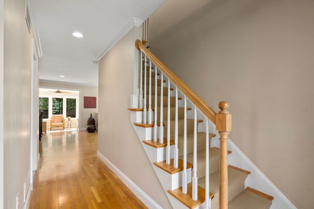 578 Randolph Ave, Milton, MA 02186