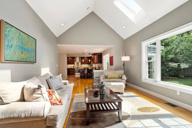 578 Randolph Ave, Milton, MA 02186