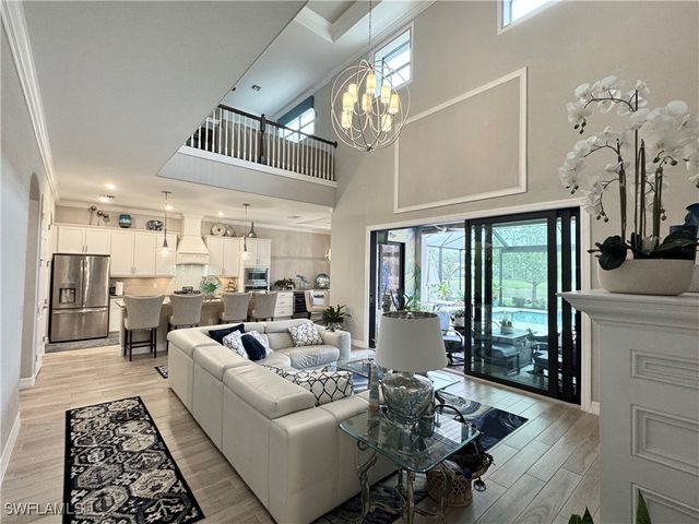 2115 Antigua LN, Naples, FL 34120