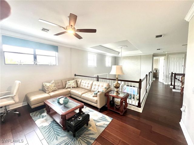 2115 Antigua LN, Naples, FL 34120