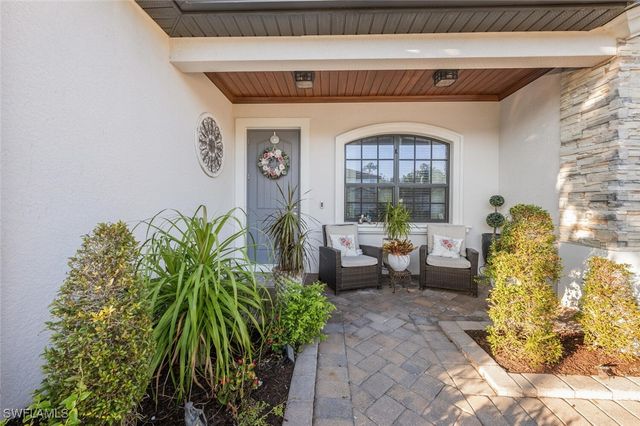 2115 Antigua LN, Naples, FL 34120