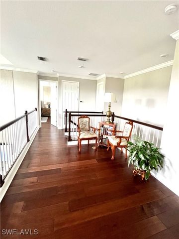 2115 Antigua LN, Naples, FL 34120