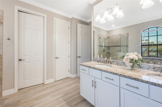 2115 Antigua LN, Naples, FL 34120