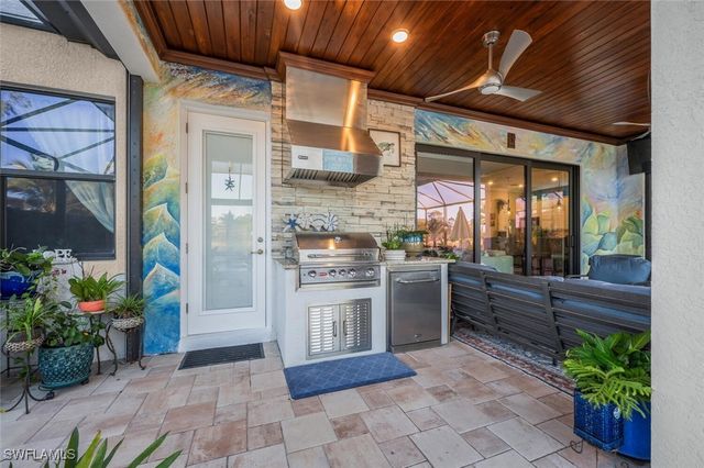 2115 Antigua LN, Naples, FL 34120