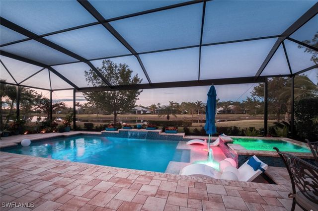2115 Antigua LN, Naples, FL 34120