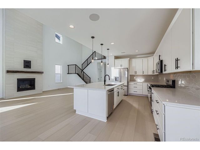 445 Welded Tuff Trl, Castle Rock, CO 80104